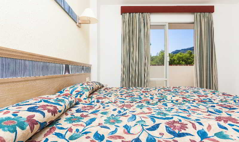 Hotel Globales Simar Cala de Sant Vicenc Esterno foto