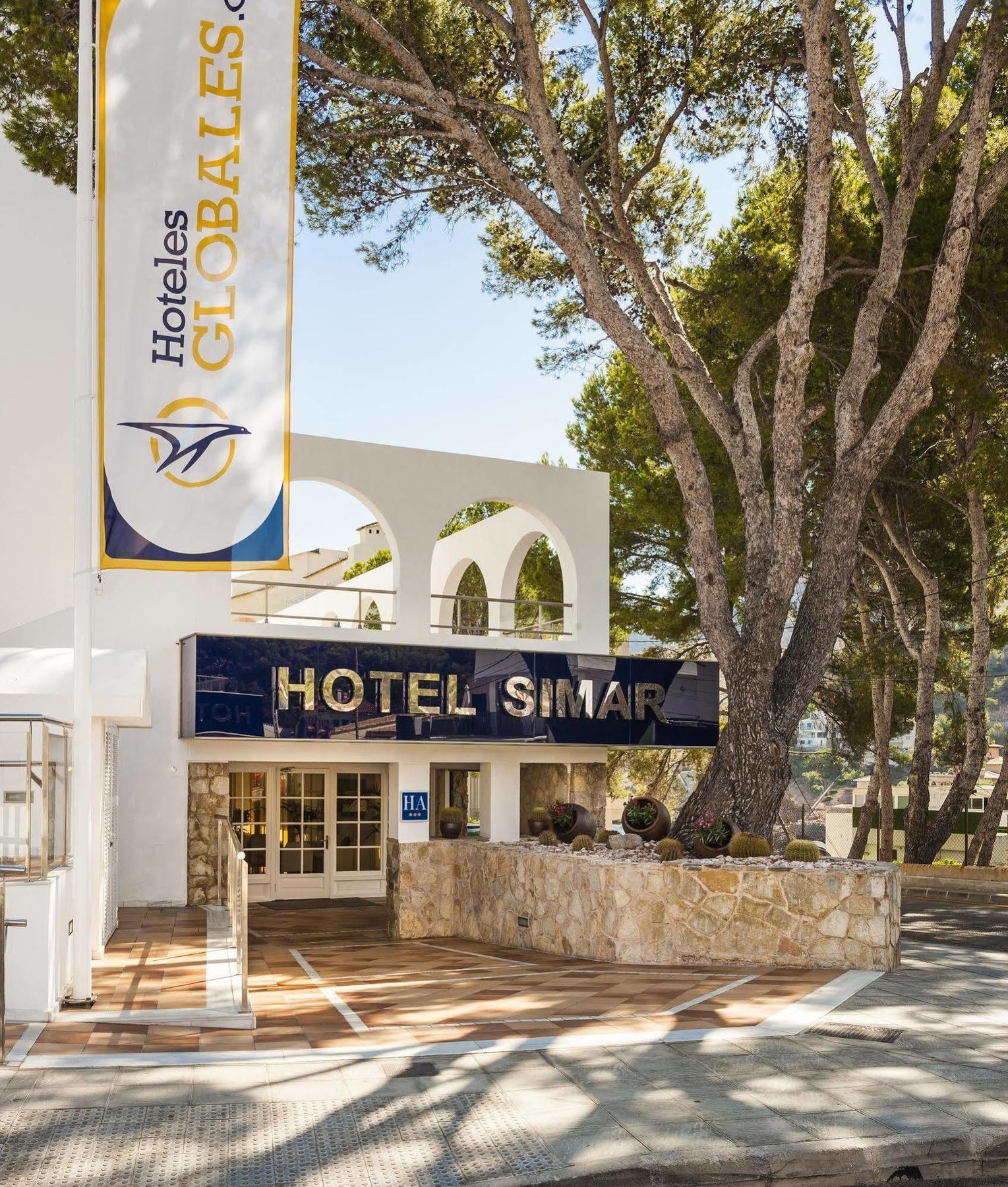Hotel Globales Simar Cala de Sant Vicenc Esterno foto