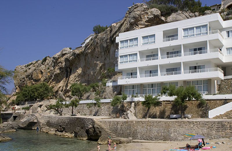 Hotel Globales Simar Cala de Sant Vicenc Esterno foto